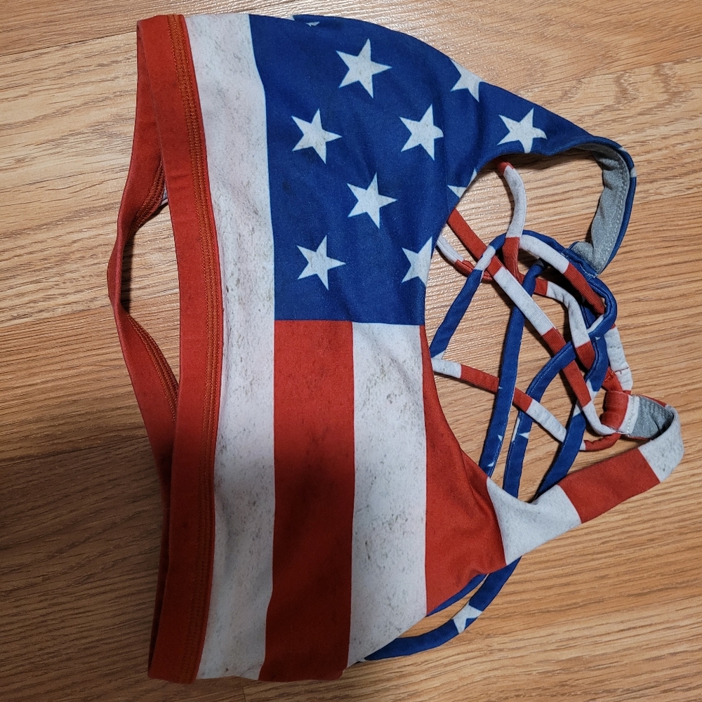Born Primitive USA sports bra size Small
